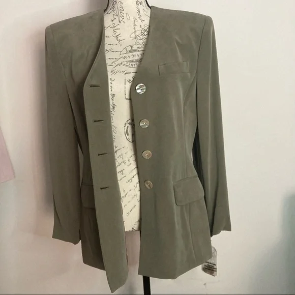 100% Silk Green Blazer With Opal Buttons NWT